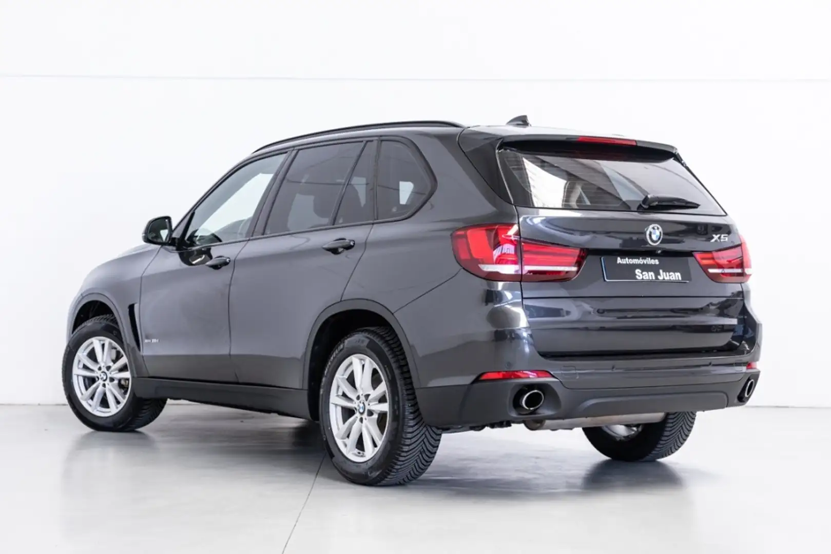 BMW X5 xDrive 25dA Gris - 2