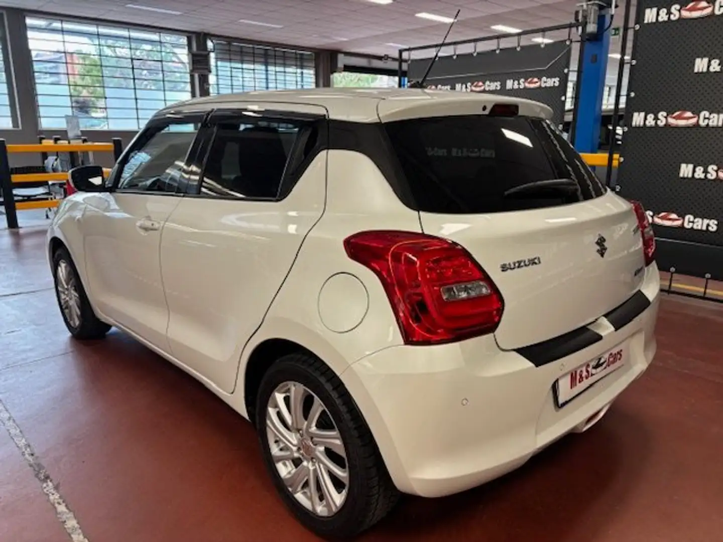 Suzuki Swift 1.2 HYBRID Cool 2wd - TAGLIANDATA! Wit - 2