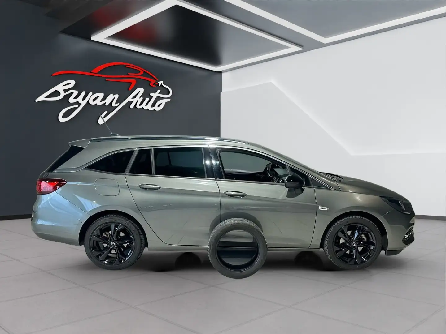 Opel Astra Sports Tourer 1.5 cdti Ultimate s - 1