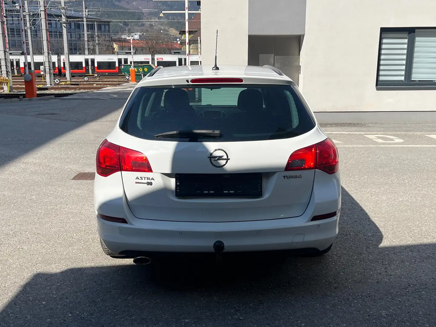 Opel Astra Astra ST 1,4 Turbo Ecotec Edition 30 Aut. Edition 30 Weiß - 2