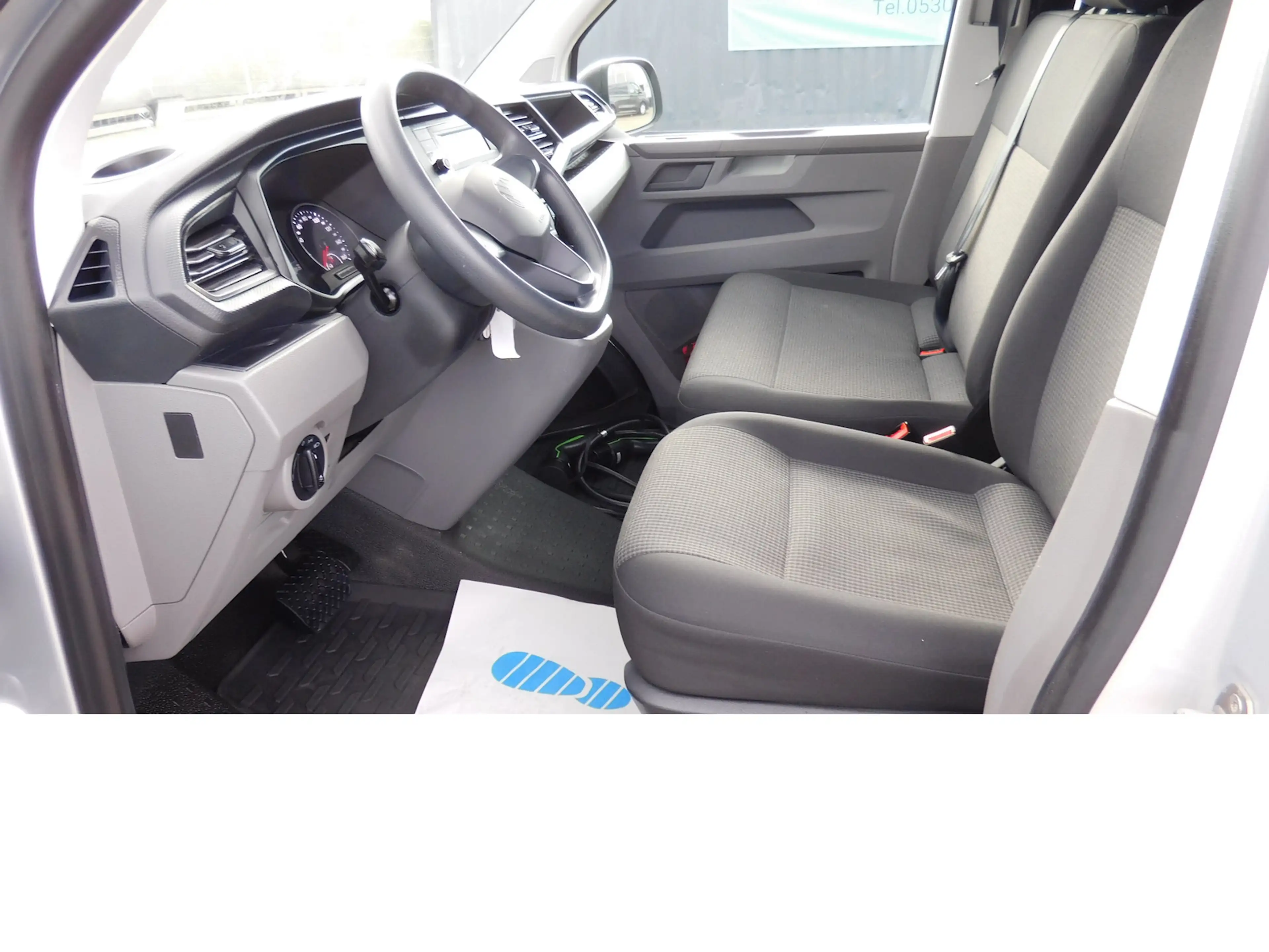 Volkswagen T6.1 Transporter Abt e- Lang Elektro Klima Radio — photo 7