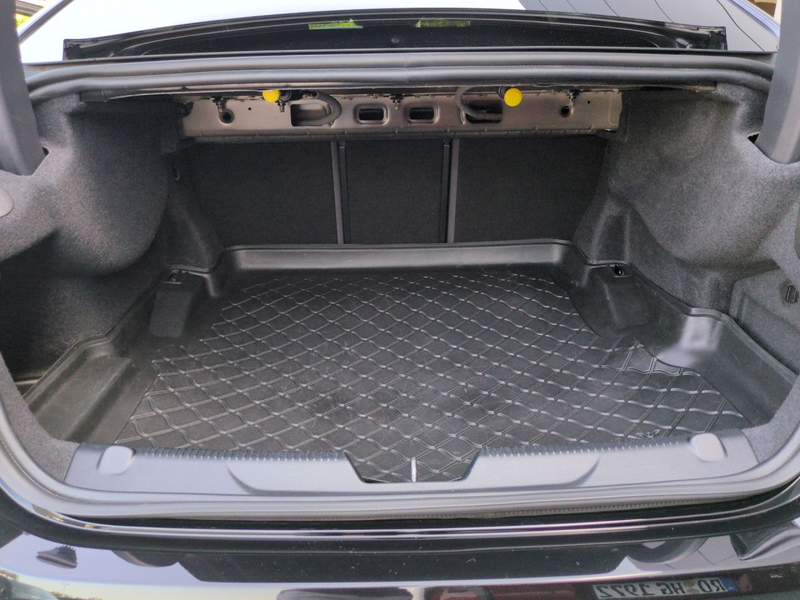 Jaguar XE 3.0 V6 S Schiebedach Bluetooth Navi Klima — photo 13