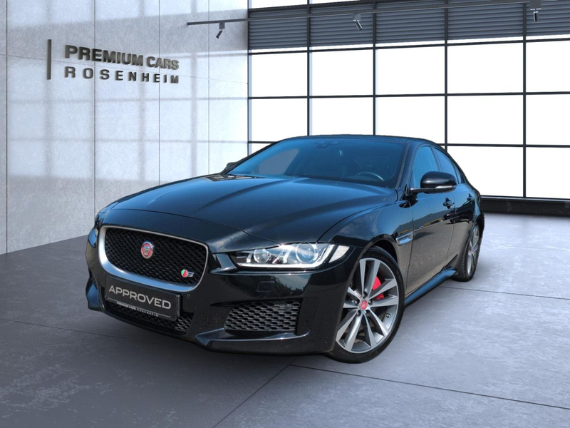Jaguar XE 3.0 V6 S Schiebedach Bluetooth Navi Klima — photo 2