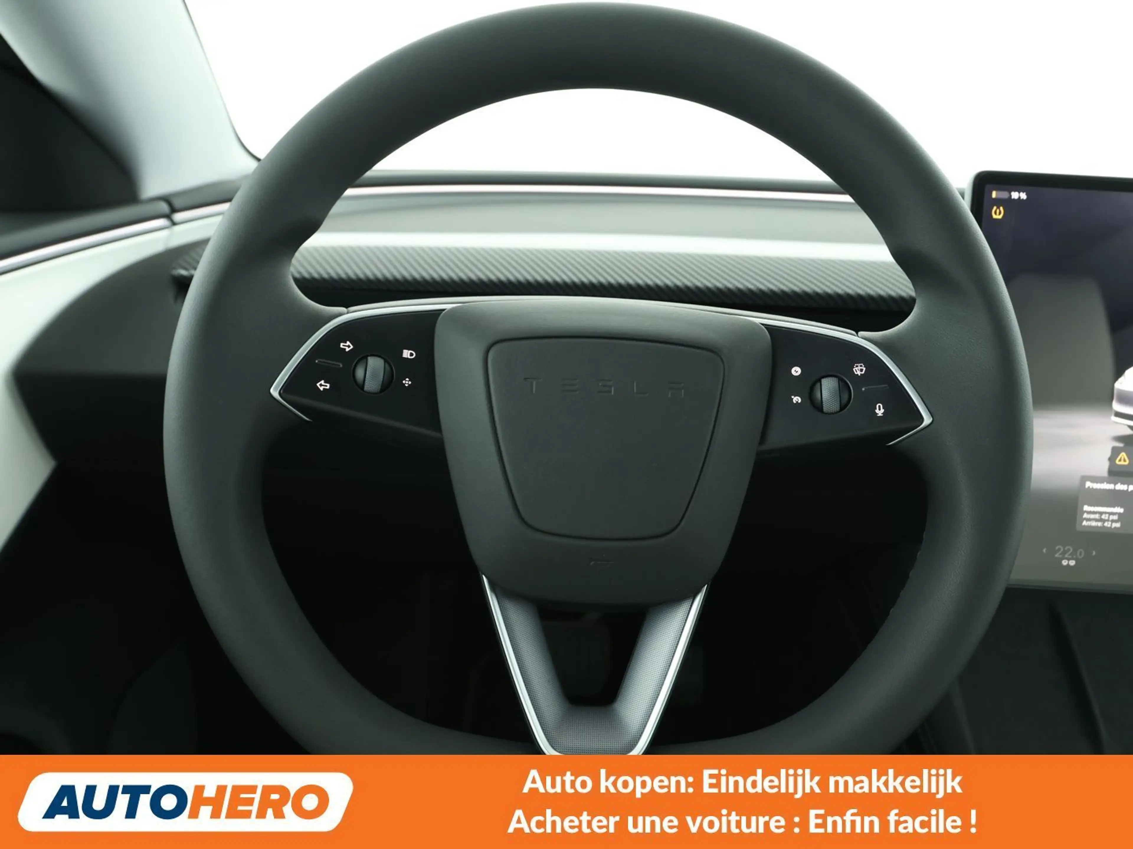 Tesla Model 3 Standard Range — photo 5