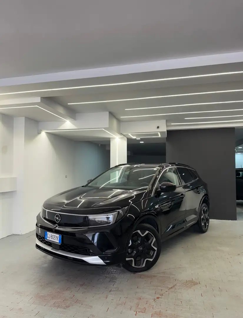 Opel Grandland Grandland 1.5 diesel Ecotec aut. Ultimate Noir - 1