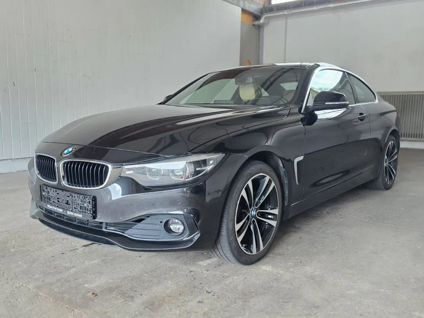 BMW 430 i Coupe Sport Line LED Kamera Leder Zwart - 1