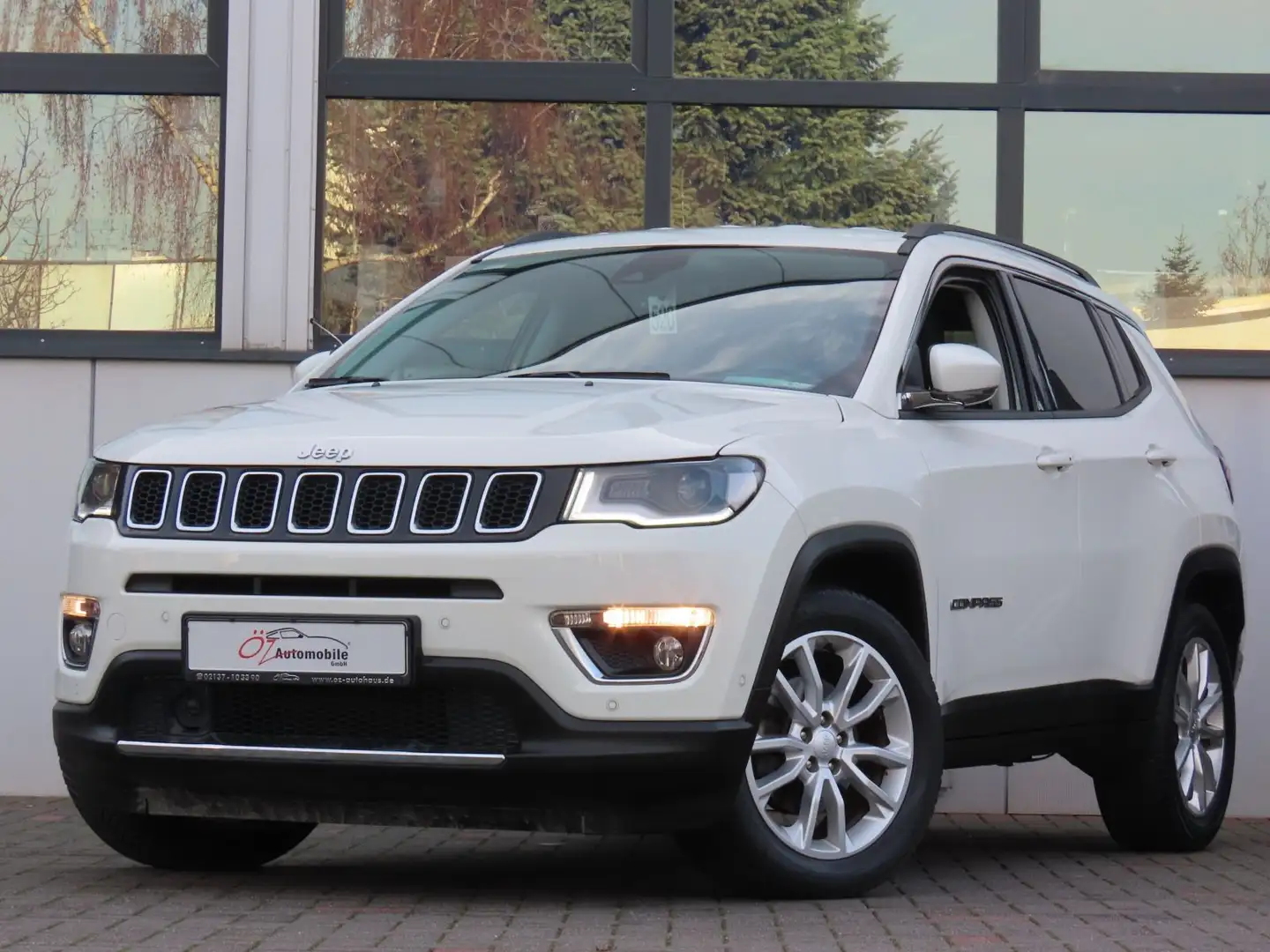 Jeep Compass 1.3 GSE Autom. Leder Sitzheizung Kamera Blanc - 2