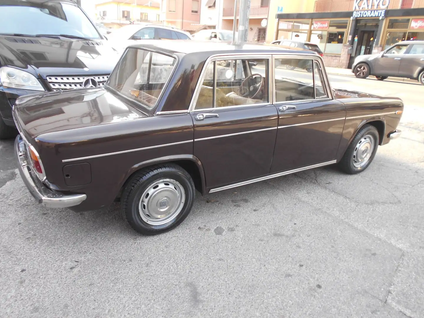 Lancia Fulvia berlina ultima serie Marrón - 1
