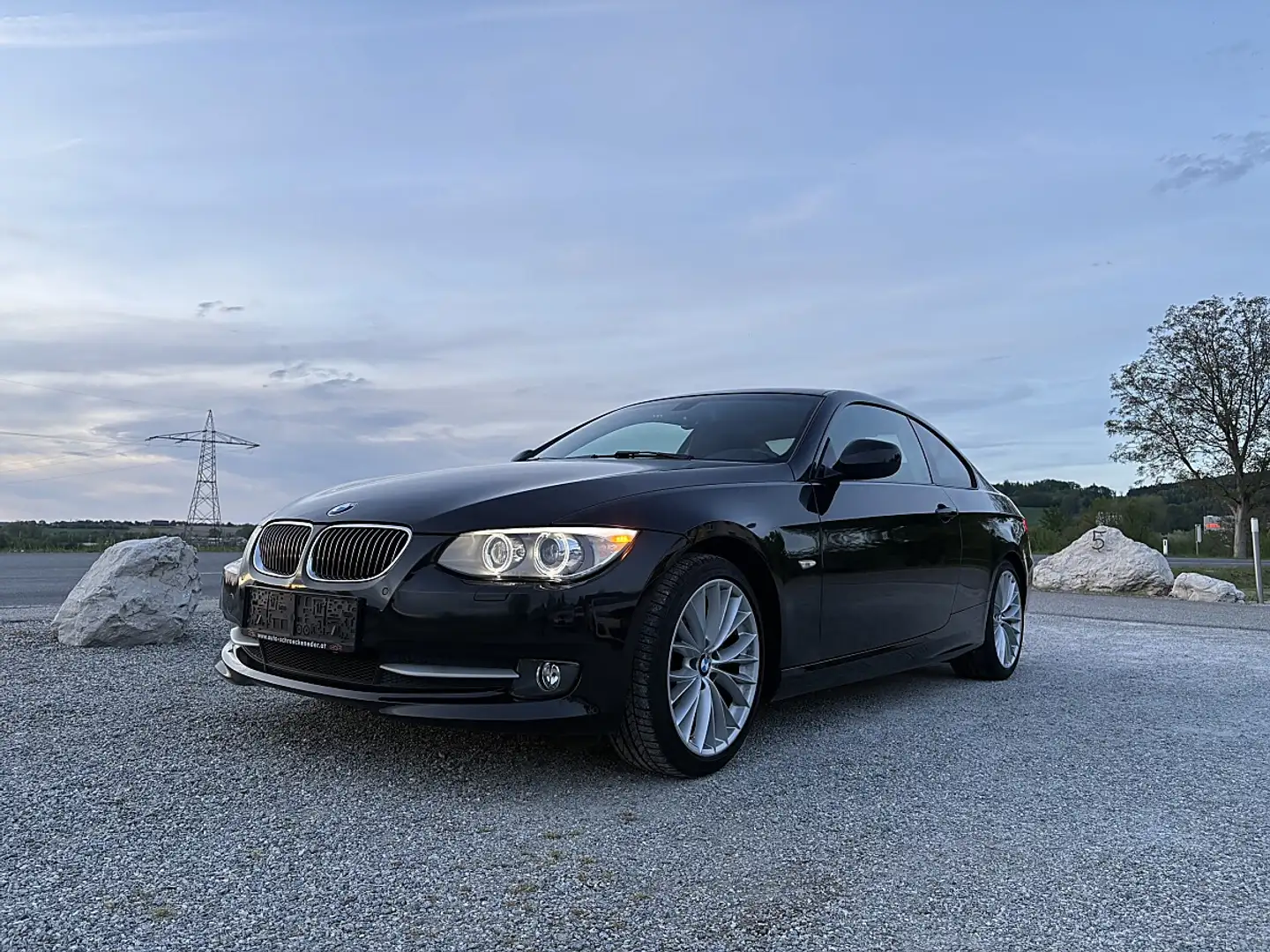 BMW 325 i Coupé  3,0 Ö-Paket Aut. Schwarz - 1