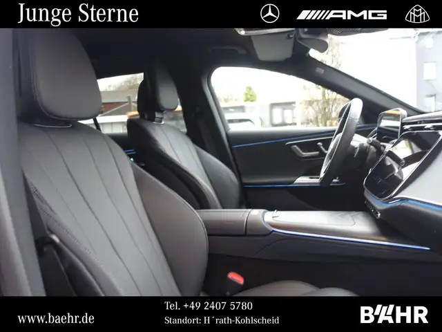 Mercedes-Benz 300 view 4