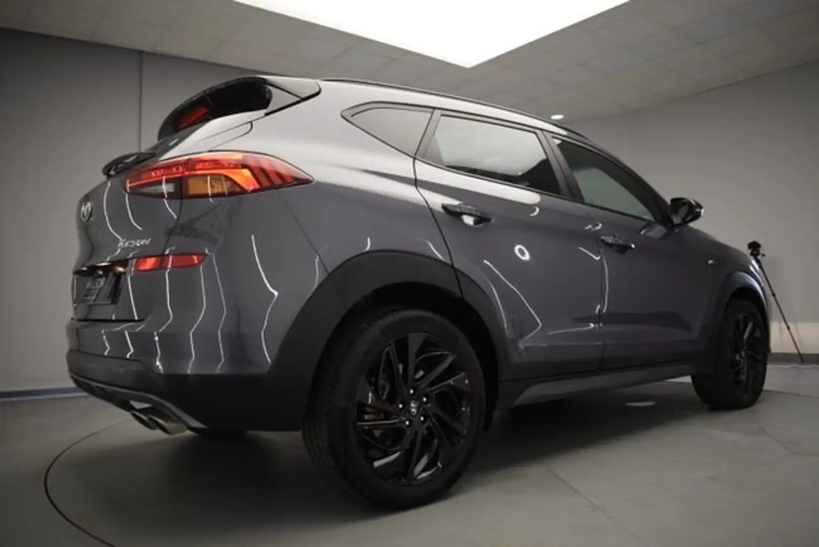 Hyundai TUCSON 1.6 TGDI NLine 4x2 DT Gris - 2
