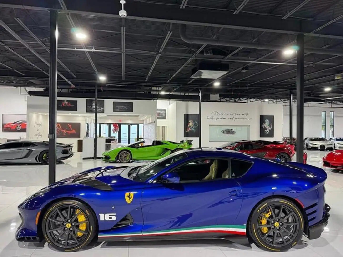 Ferrari 812 812 COMPETIZIONE 610KW (830PS) "TAILOR MADE" Blu/Azzurro - 2