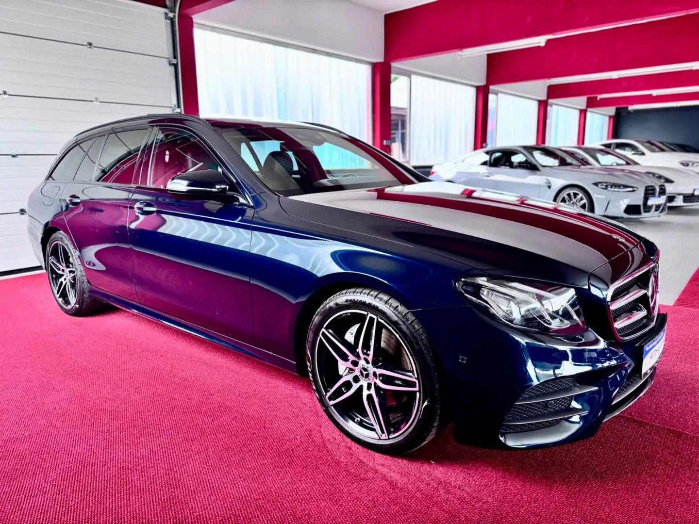 Mercedes-Benz E 220 d 3x AMG Pano Distronic HeadUp Widescren 19 Bleu - 2
