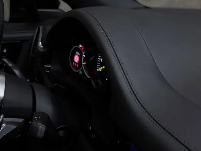 Porsche Cayenne Coupe E-Hybrid *8-FACH* APPROVED SPORTDESIGN BOSE Ansicht 35