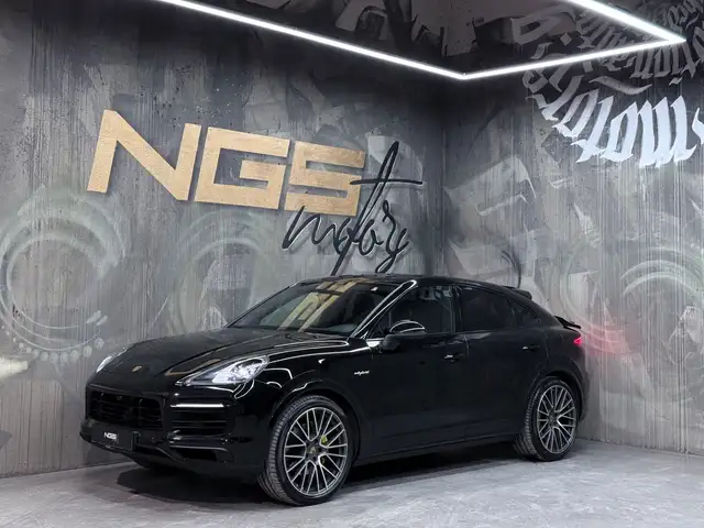 Porsche Cayenne Coupe E-Hybrid *8-FACH* APPROVED SPORTDESIGN BOSE Ansicht 3