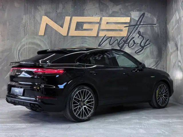 Porsche Cayenne Coupe E-Hybrid *8-FACH* APPROVED SPORTDESIGN BOSE Ansicht 5