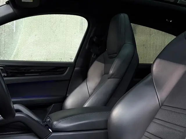 Porsche Cayenne Coupe E-Hybrid *8-FACH* APPROVED SPORTDESIGN BOSE Ansicht 37
