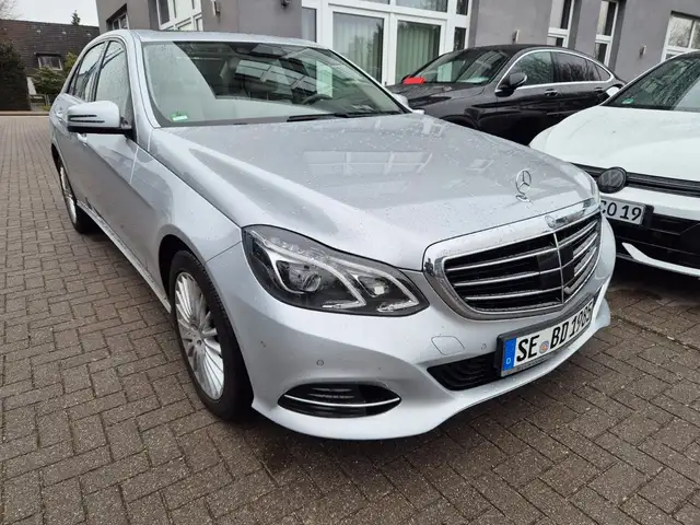 Mercedes-Benz E 220 CDI Aut.Limo. BlueEff.Leder.EGSD.LED.Navi.