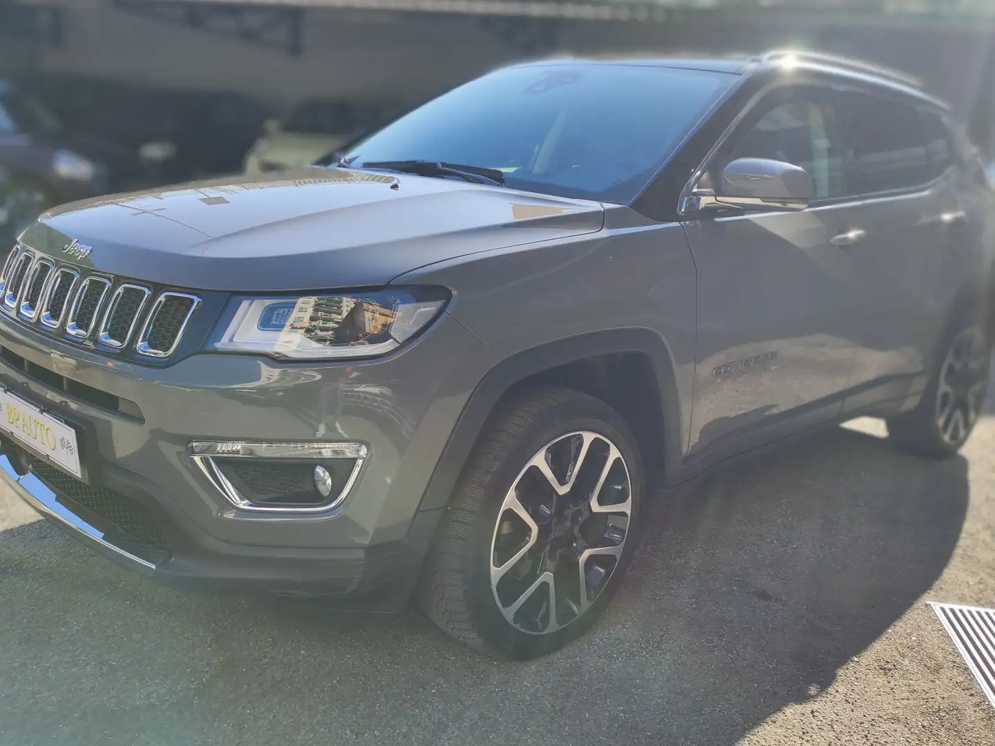 Jeep Compass Compass 2.0 mjt 4wd 140cv automatic Gris - 1