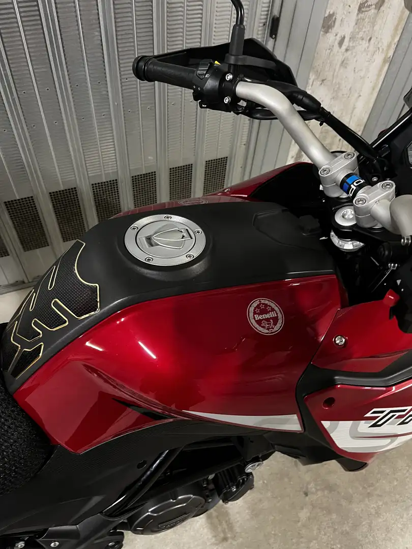 Benelli TRK 251 - 1