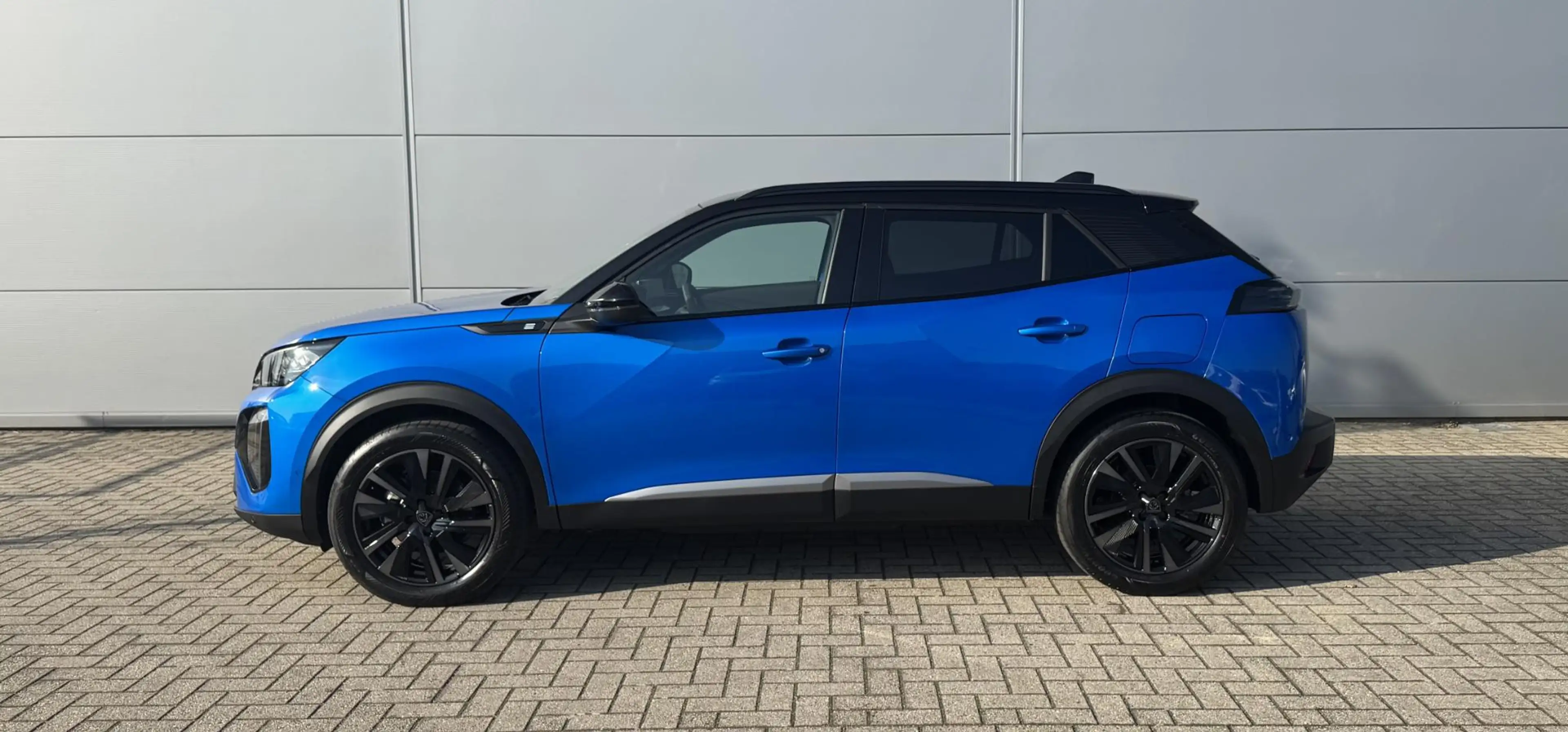 Peugeot e-2008 EV GT 54 kWh | Alcantara bekleding | Stoelverwarmi — photo 2