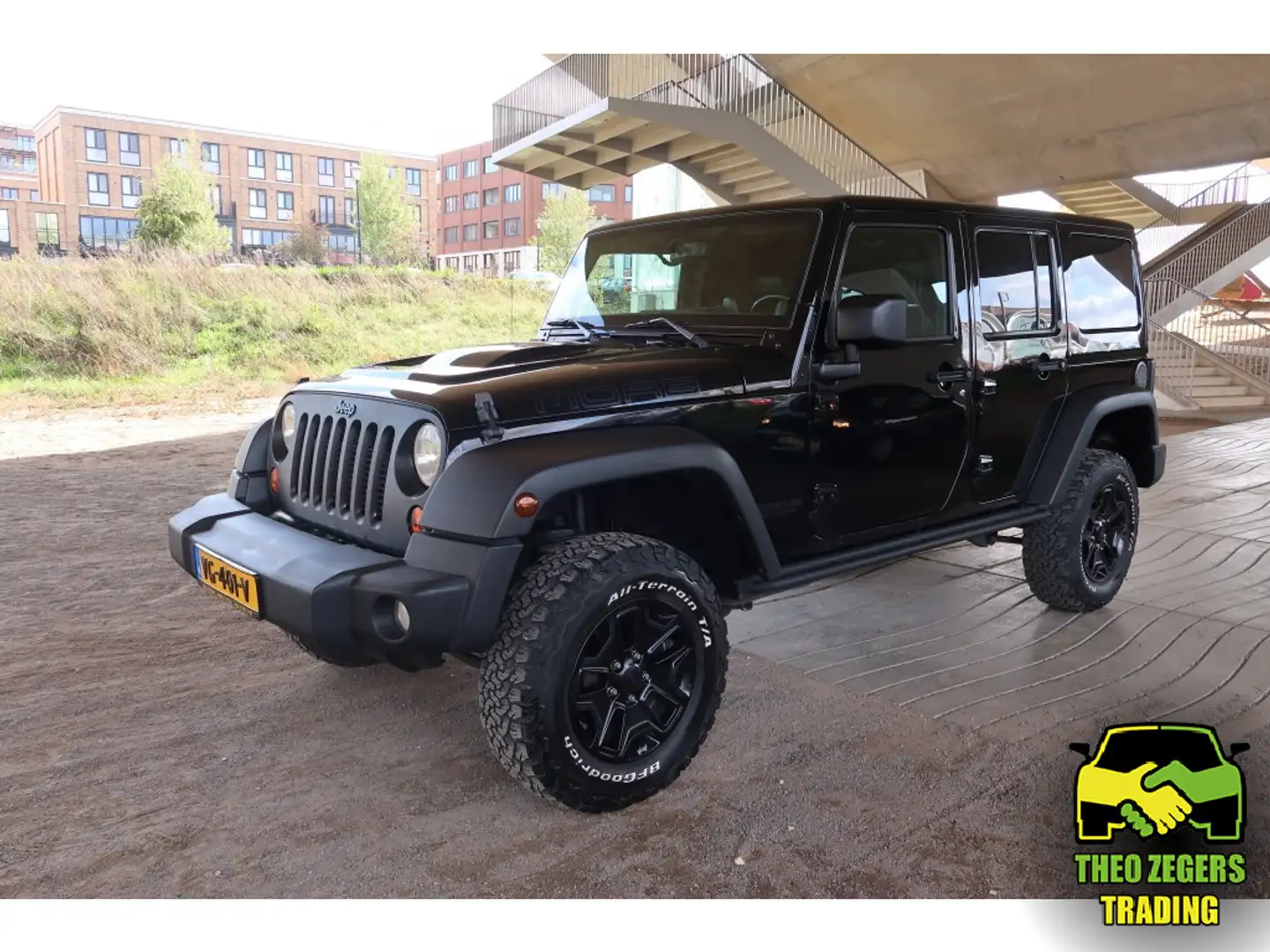 Jeep Wrangler 4x4 2.8 CRD Sport Unlimited 200 pk Grijs Kenteken Schwarz - 1