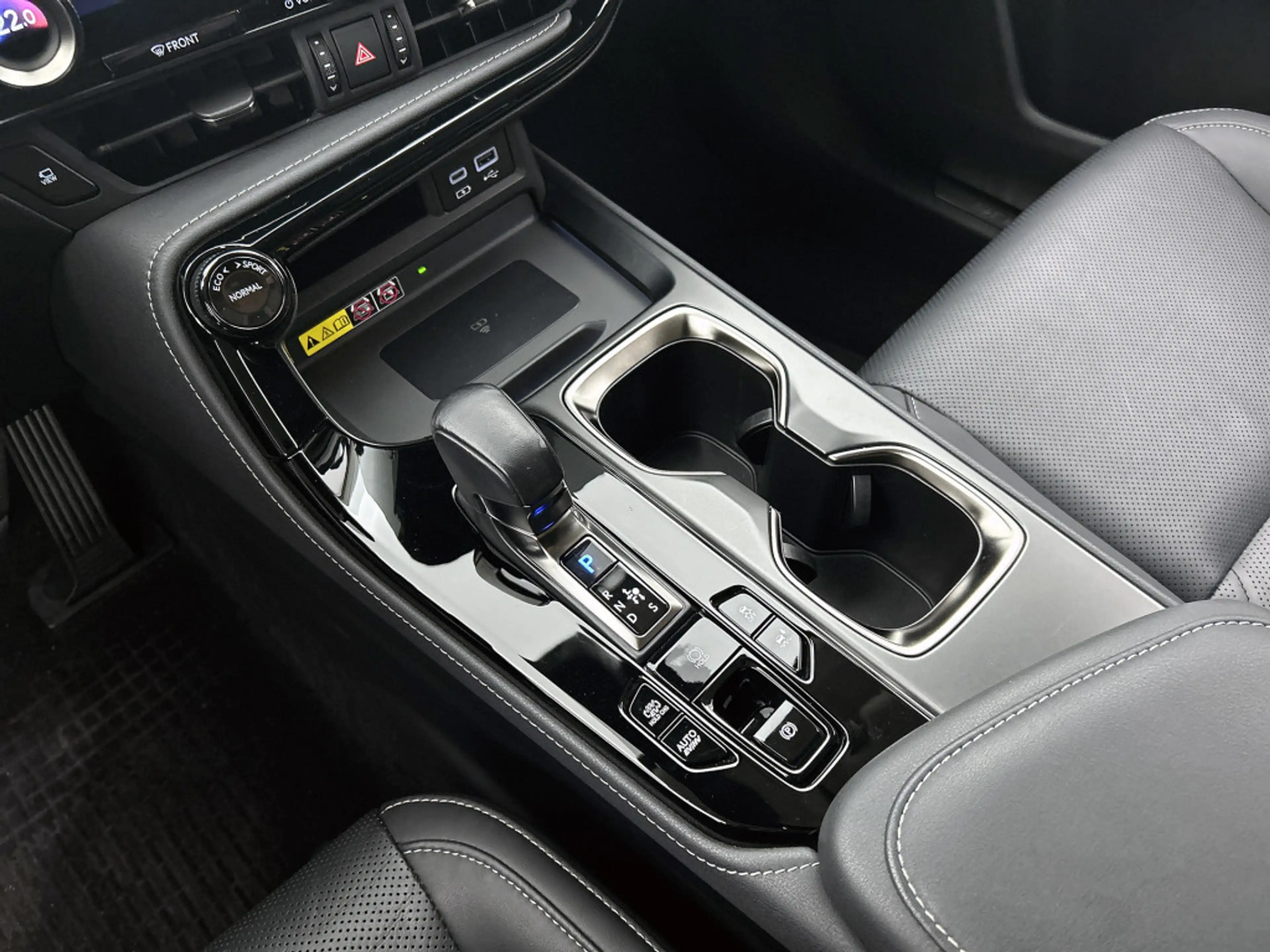 Lexus NX 450h+ AWD Luxury Line | Trekhaak 1.500 kg | Stoelventila — photo 11