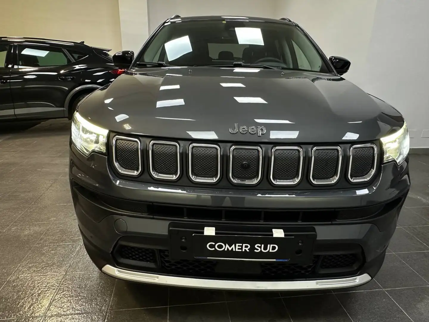 Jeep Compass 1.6 Multijet II Limited Gris - 2