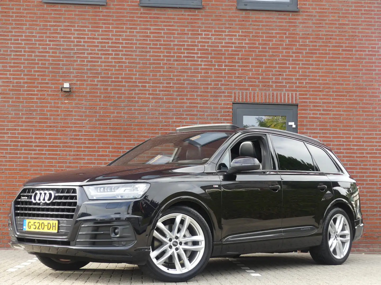 Audi Q7 3.0 TDI quattro S-line 7p / Panodak / Trekhaak Schwarz - 1
