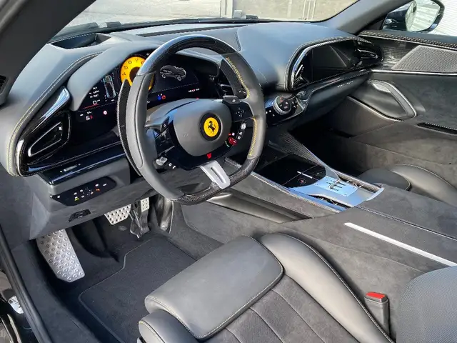 Ferrari Purosangue view 9