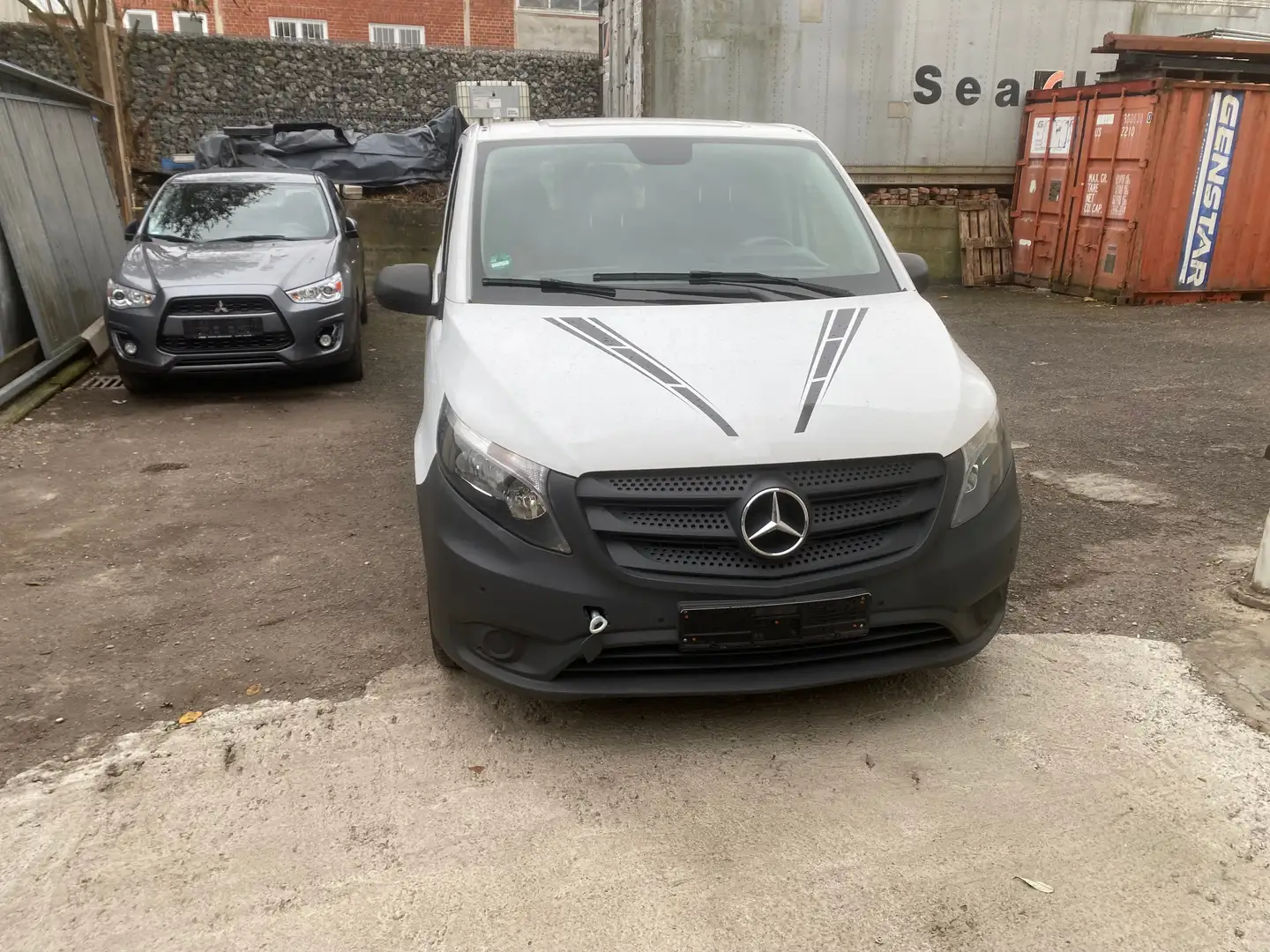 Mercedes-Benz Vito (BlueTEC) d lang Weiß - 1