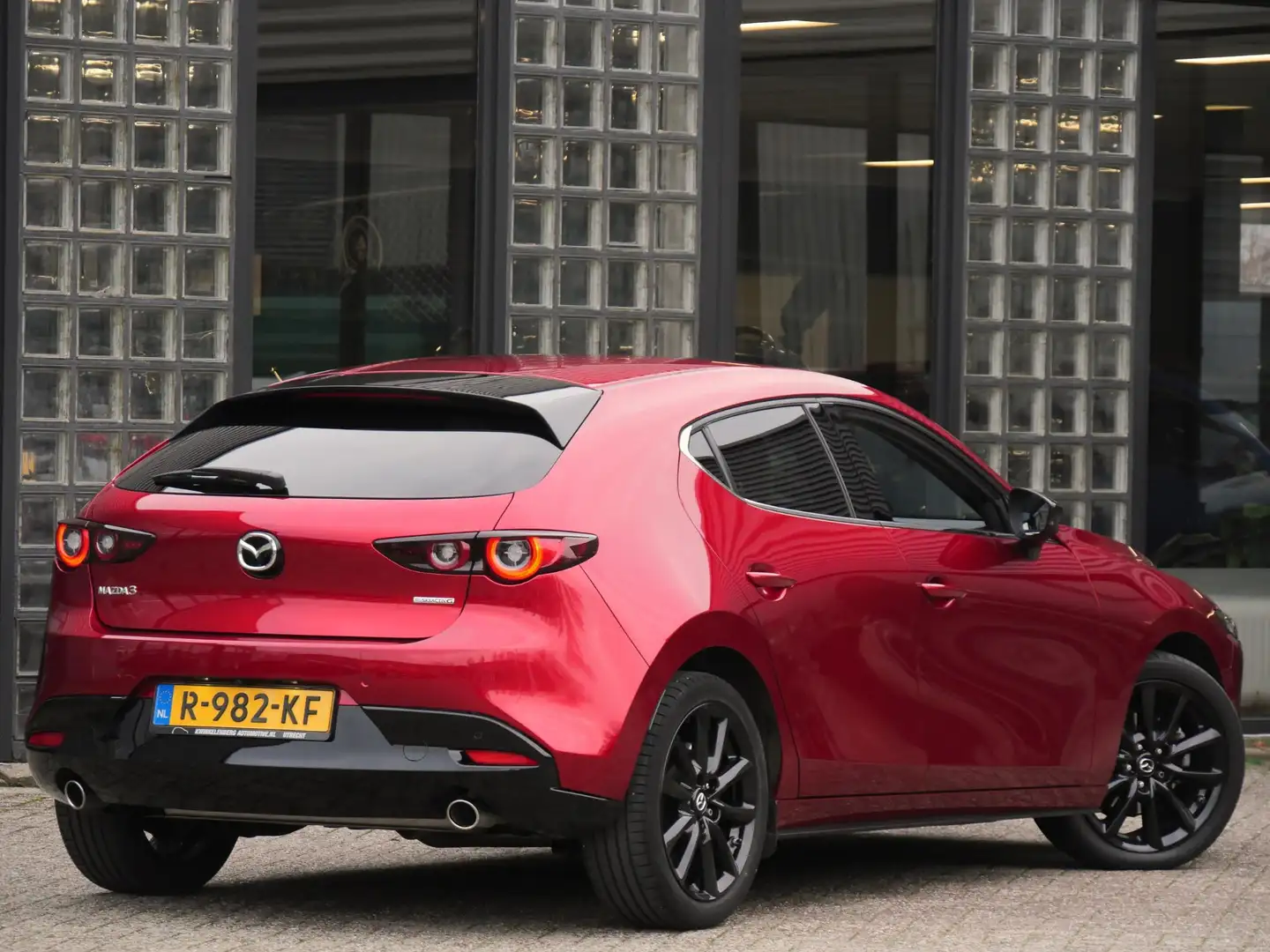 Mazda 3 2.0 150PK SPORTIVE/ LEER/ BOSE/ 18INCH/ NL-AUTO Rouge - 2
