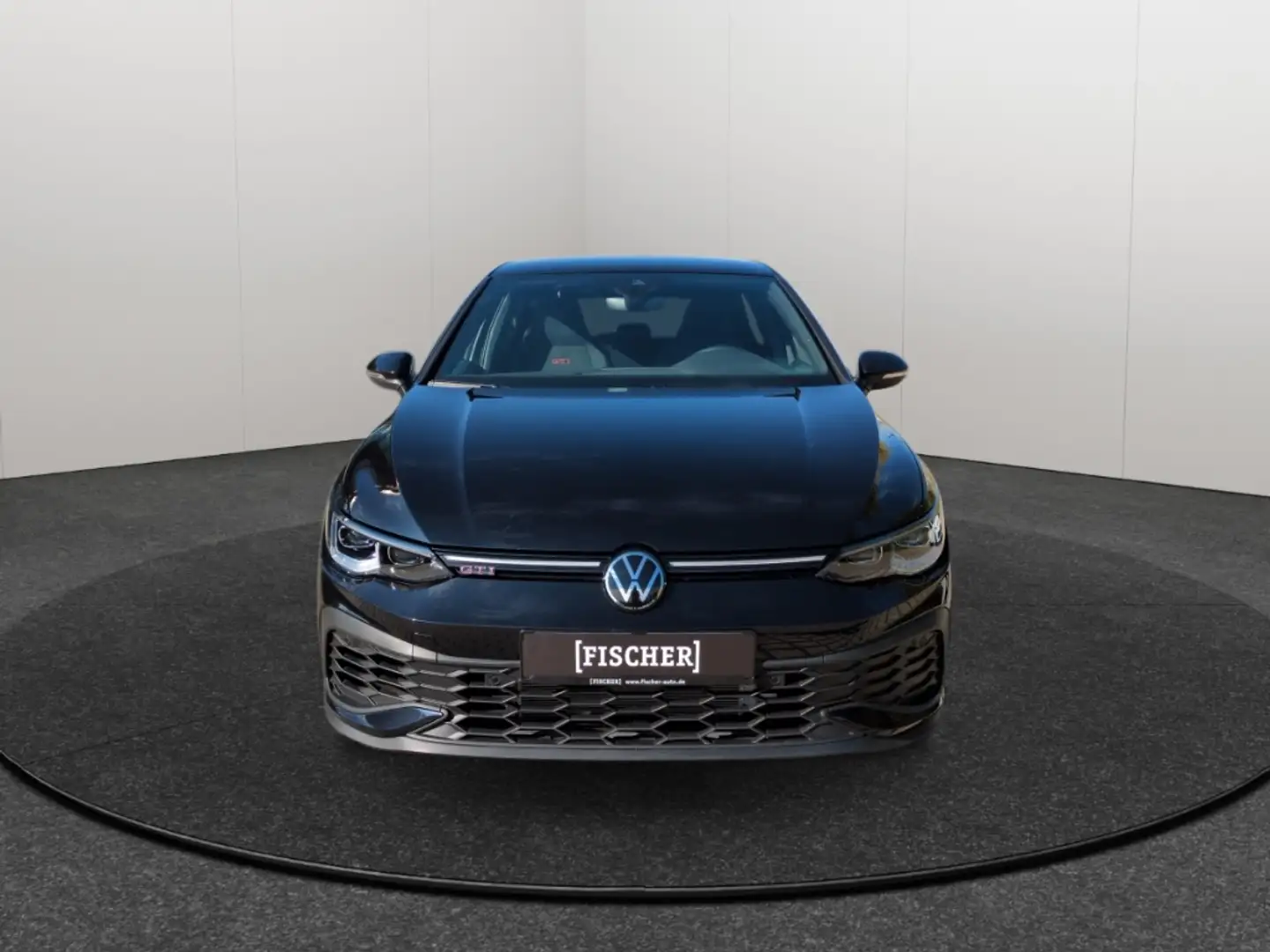 Volkswagen Golf VIII 2.0TSI DSG CS Matrix Navi Rear View ACC Schwarz - 2