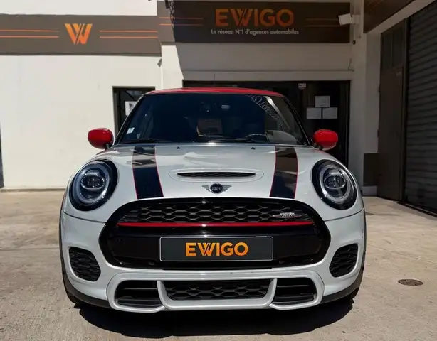 Mini Hatch view 7