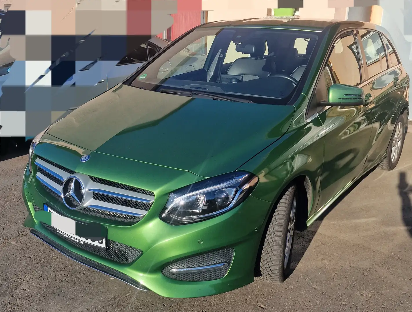 Mercedes-Benz B 180 B+180+d+BlueEFFICIENCY+Edition Grün - 1