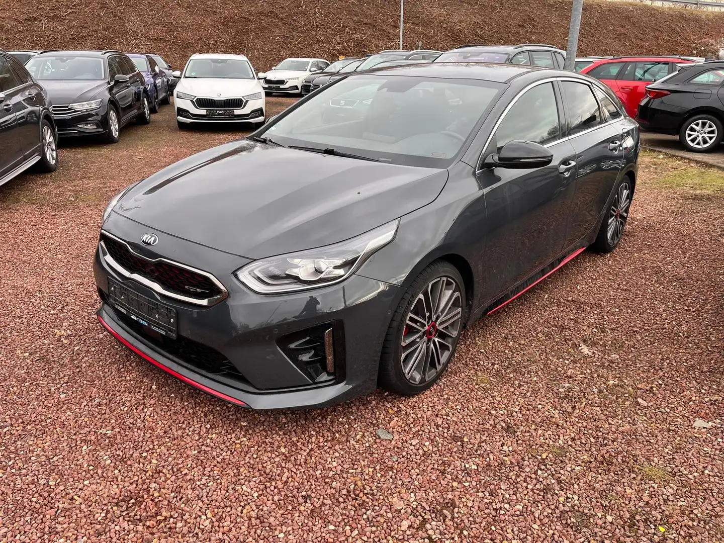 Kia ProCeed / pro_cee'd 1.6 T-GDI DCT GT Komfort|Navi|LED|JBL Gris - 2