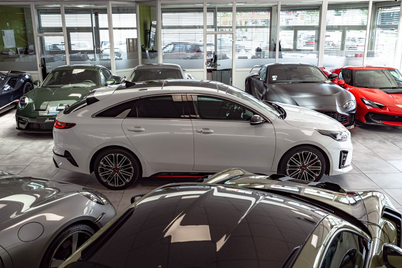 Kia ProCeed / pro_cee'd GT*CAM*PANO*CARBON*TOP* — photo 8