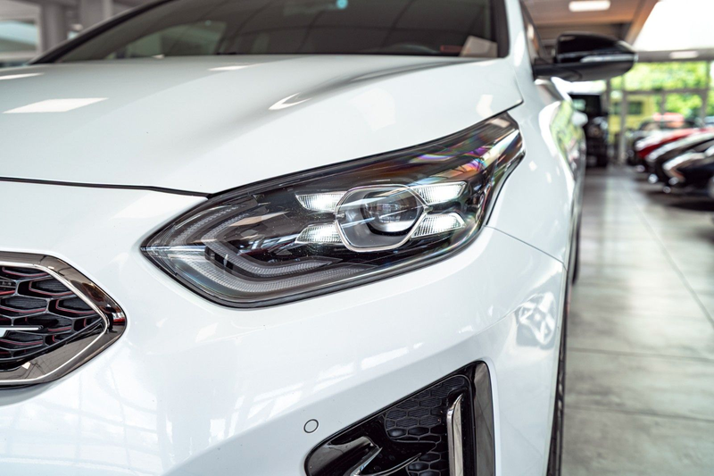 Kia ProCeed / pro_cee'd GT*CAM*PANO*CARBON*TOP* — photo 12