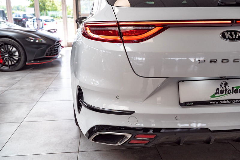 Kia ProCeed / pro_cee'd GT*CAM*PANO*CARBON*TOP* — photo 15