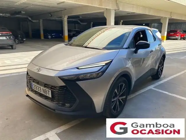 Toyota C-HR 1.8 Advance Hybrid 140