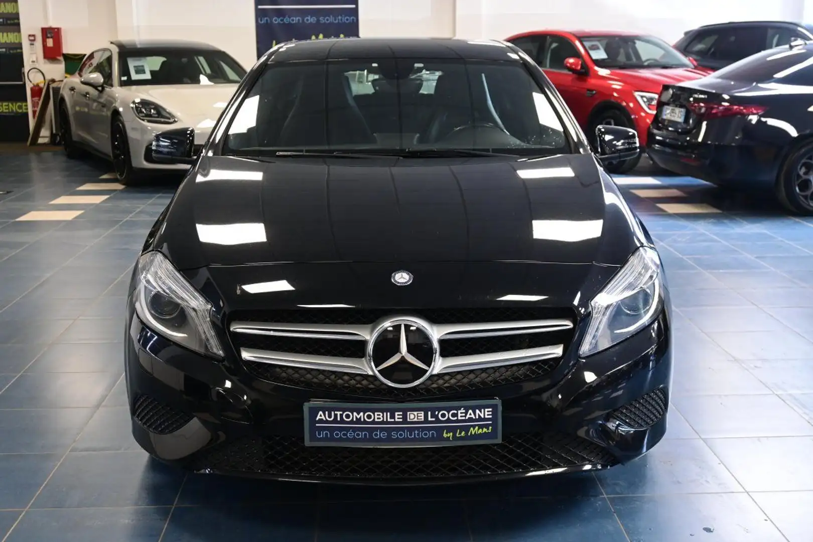 Mercedes-Benz A 200 200 CDI BlueEFFICIENCY Sensation 7-G DCT Noir - 2