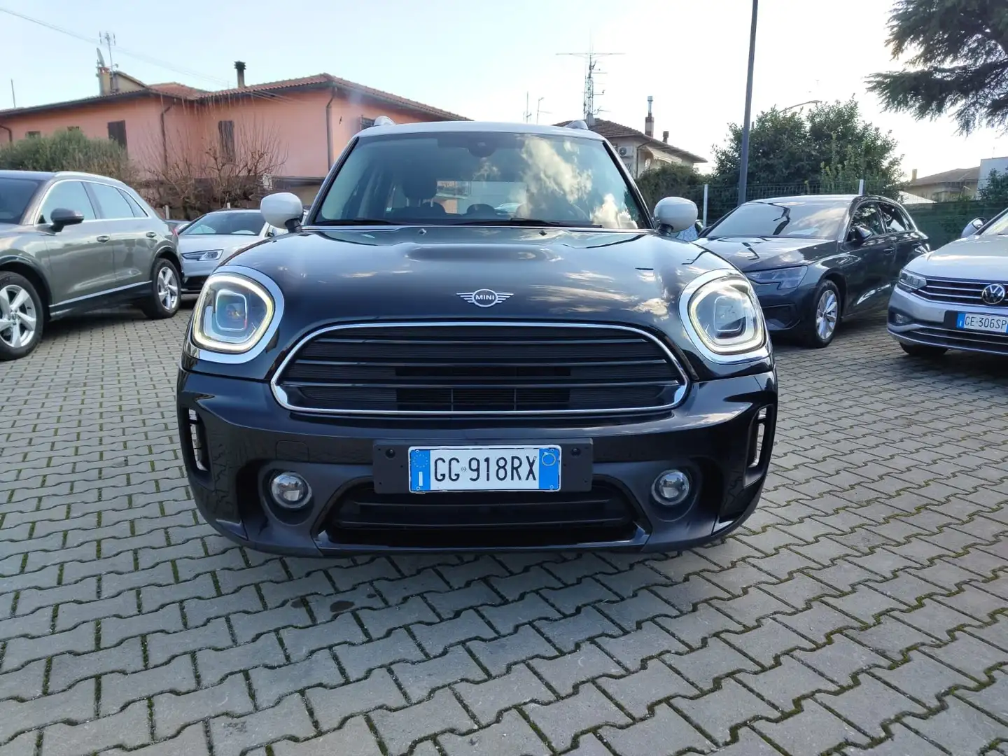 MINI Cooper D Countryman 2.0D Business auto LED NAVI 8,8" Schwarz - 2