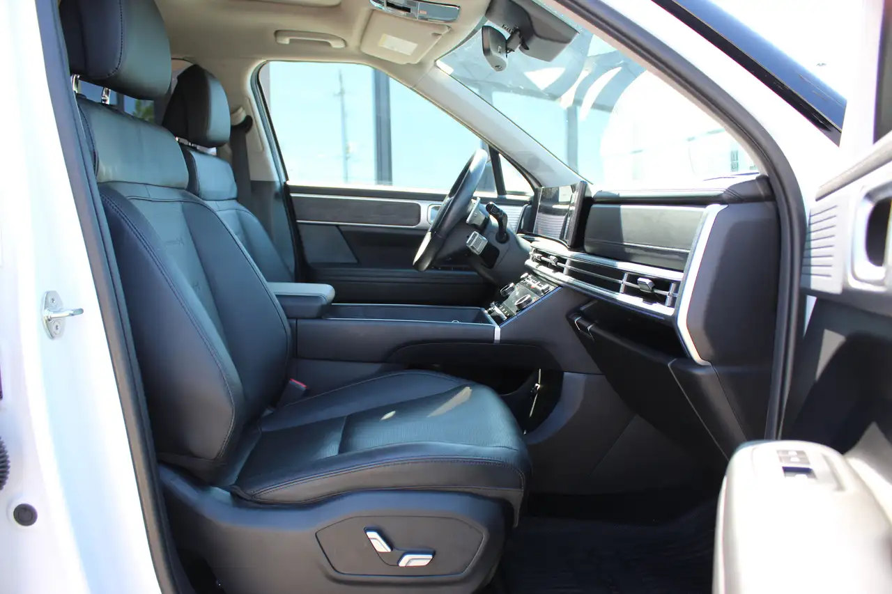 Hyundai SANTA FE снимка Hyundai SANTA FE