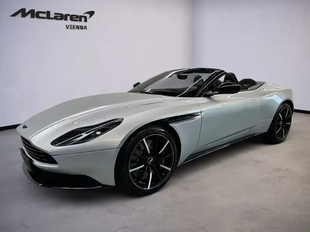 Aston Martin DB11 V8 Volante