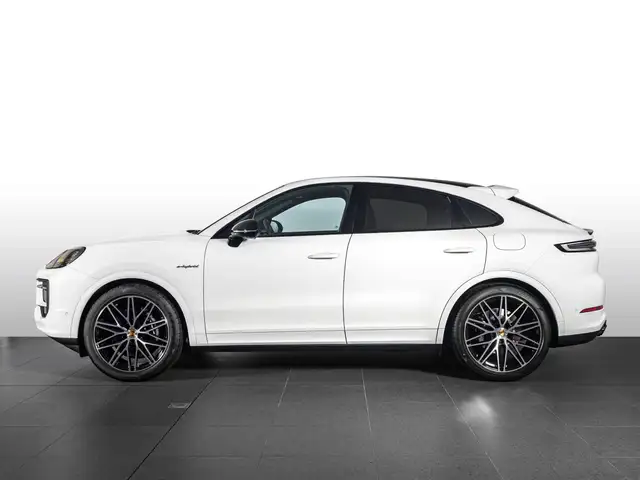 Porsche Cayenne view 2