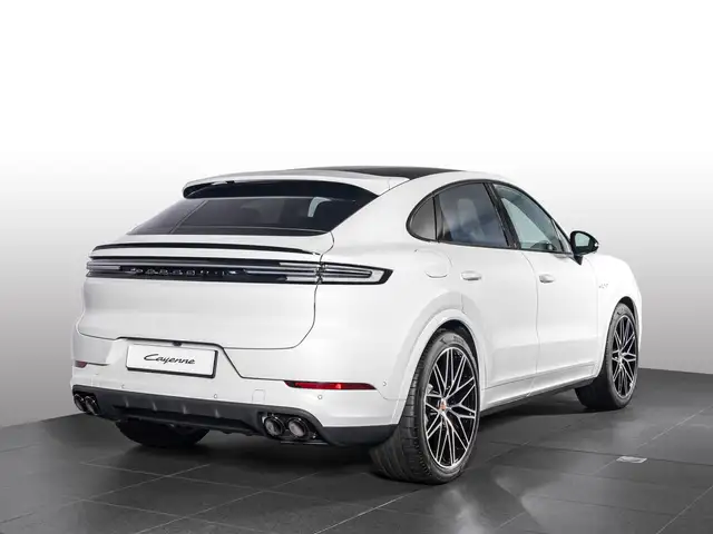 Porsche Cayenne view 5