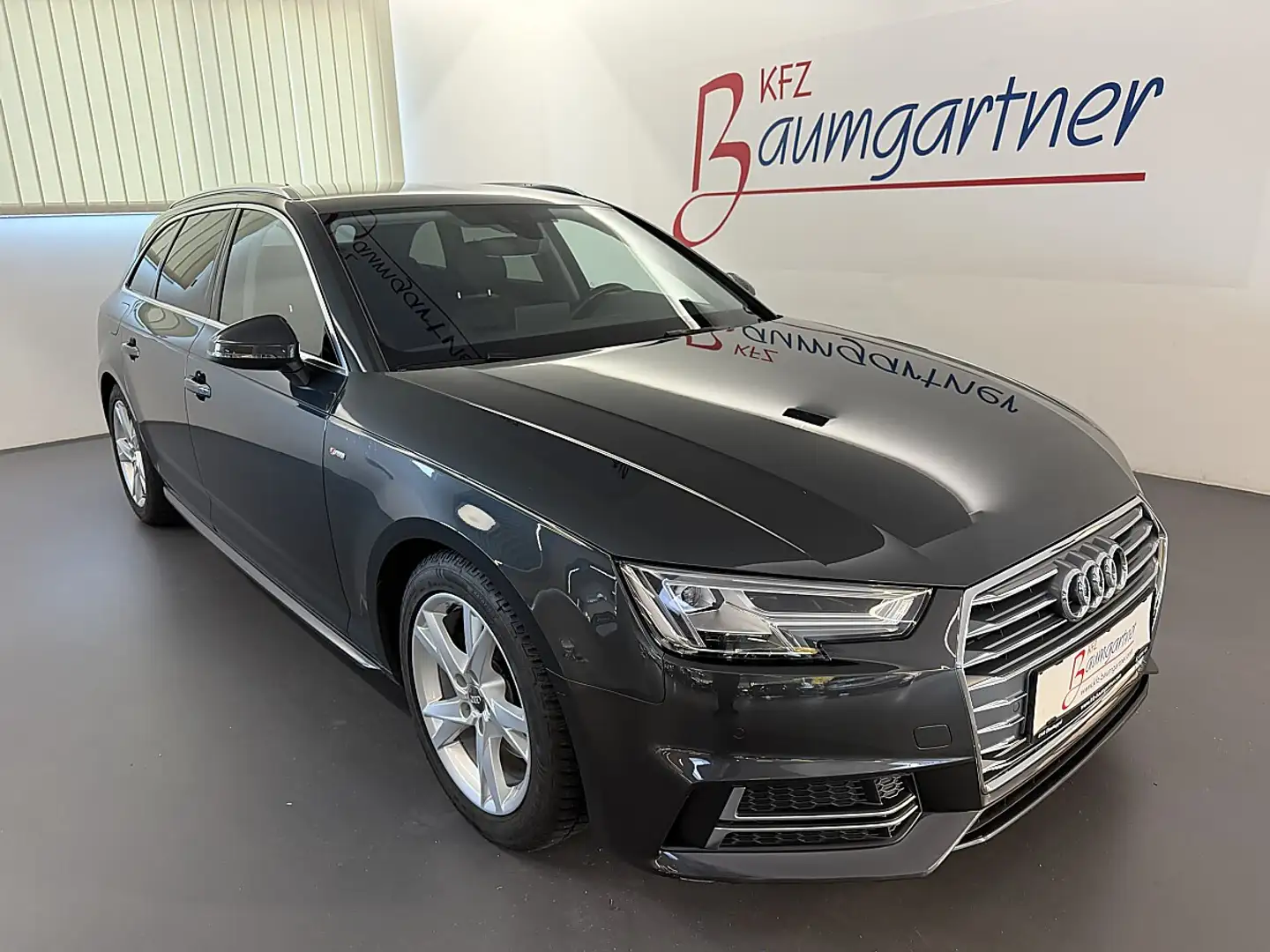 Audi A4 Avant 2,0TDI S-tronic Sport S-Line *LED*NAVI*Sp... Grau - 1