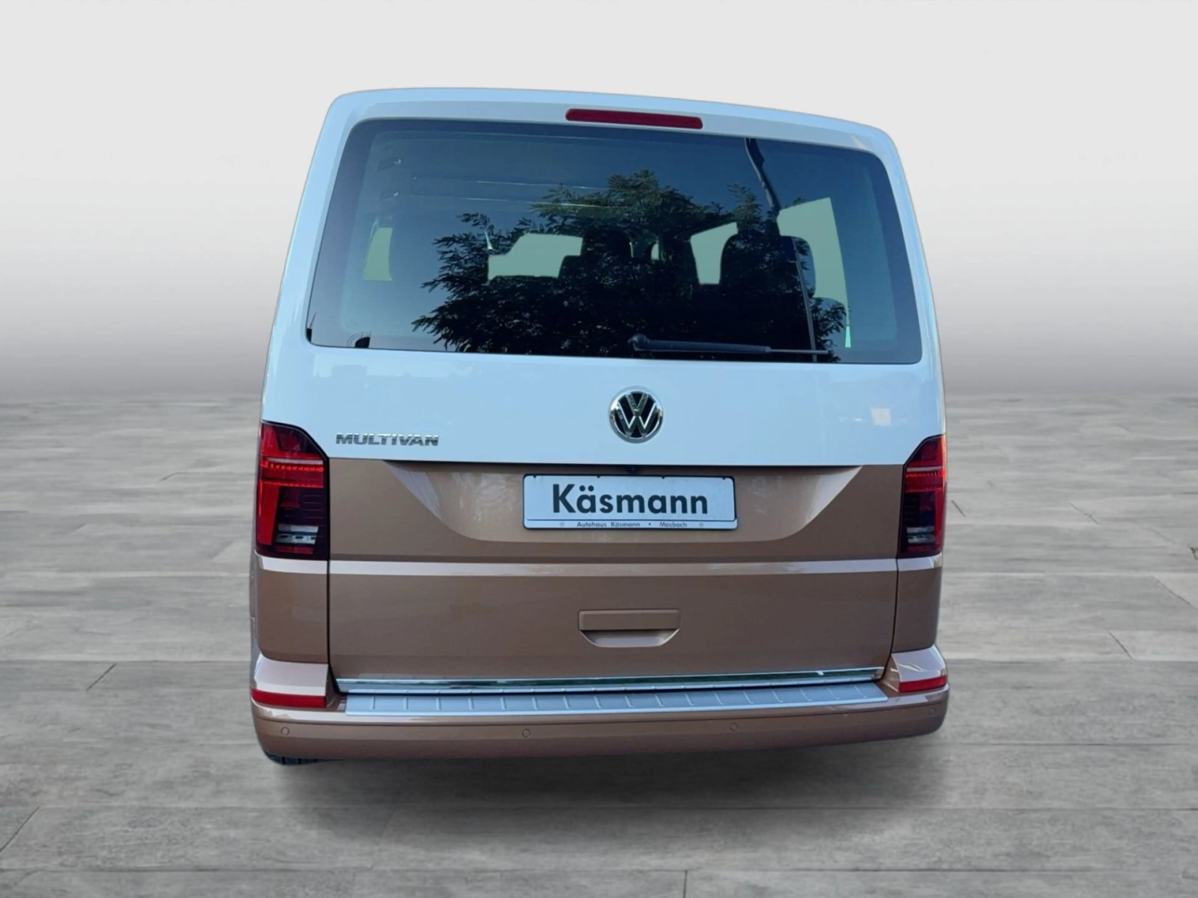 Volkswagen T6.1 Multivan Generation Six 2.0TDI LED ACC NAVI — photo 4