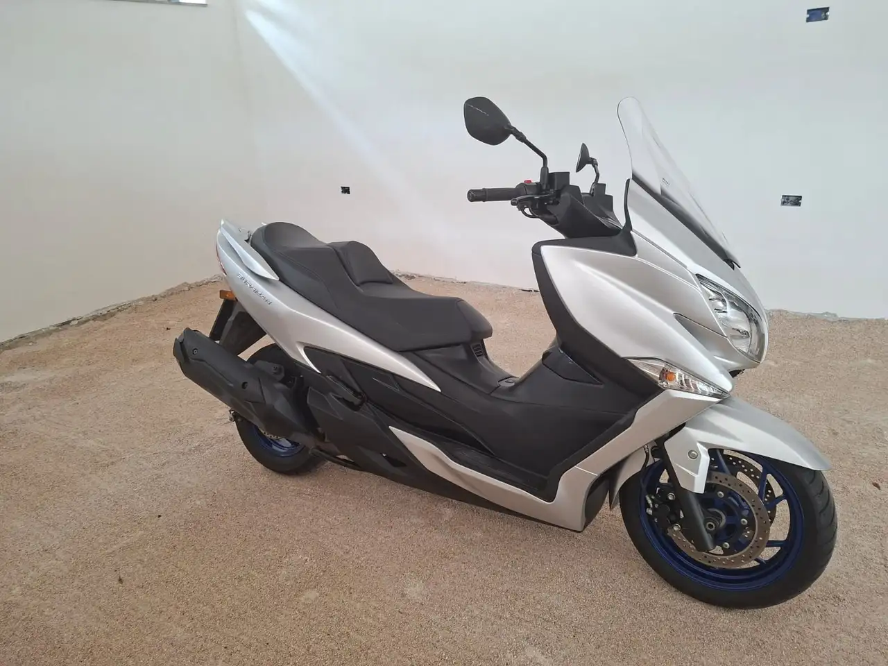 Suzuki Burgman 400