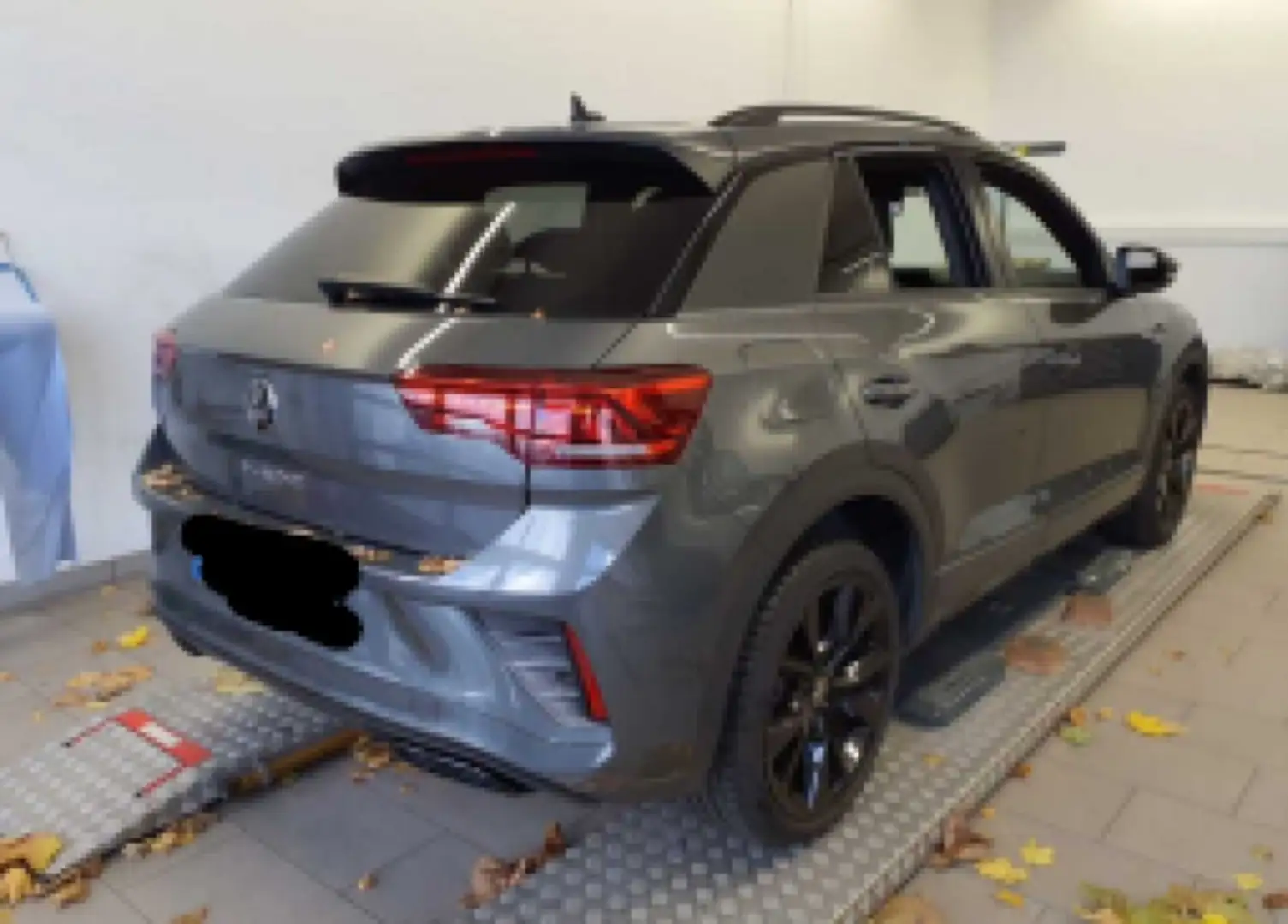 Volkswagen T-Roc T-ROC 1.5TSI R-Line DSG *BlackStyle*SHZ*LED*Virt Grau - 2